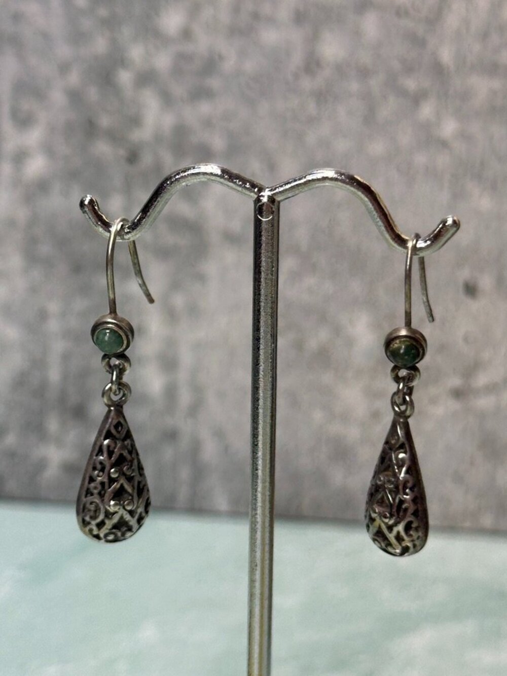 vintage sterling silver dangle earrings filigree teardrop with green jade stone